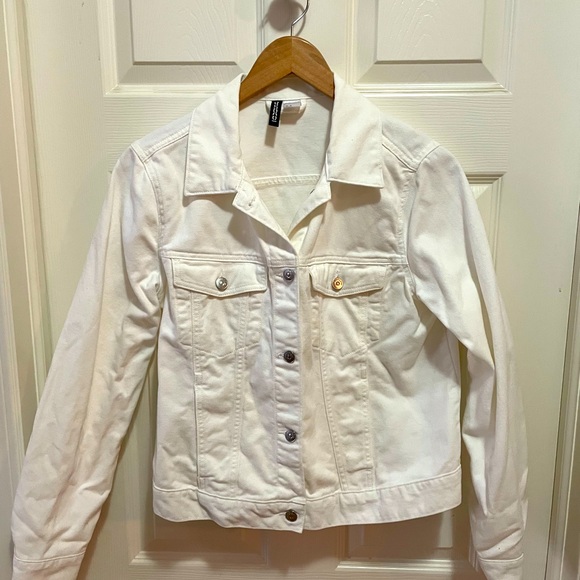 NWOT size medium white denim jacket - Picture 4 of 4